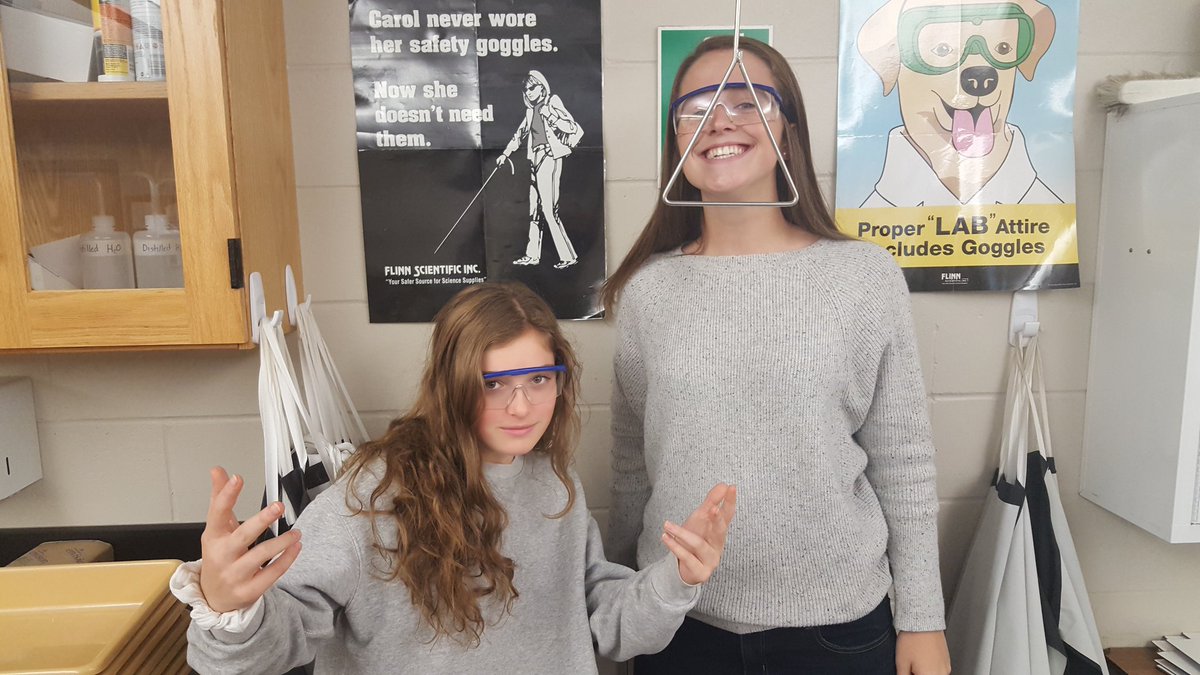mrsaappley's tweet photo. MoleDay Masters. #MoleDay #Moleasses #marMolade #carMolpopcorn #guacaMole https://t.co/VlSbagZJFn