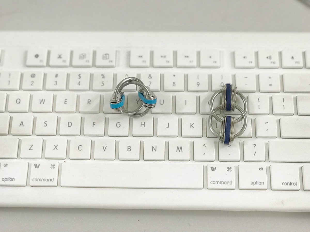 Fidgetland's tweet photo. With our sleek &amp; discrete designs, you can fidget at work or school without distracting others! #fidgetnowfidgetforever https://t.co/MbqzCOrjpI