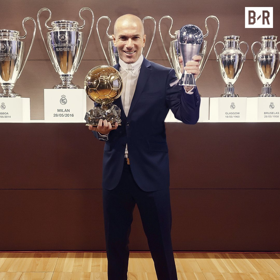 SportStuff24's tweet photo. زين الدين زيدان اول شخصية رياضية بالتاريخ تنال على جائزة "افضل لاعب بالعالم" و " افضل مدرب بالعالم". https://t.co/m5kZV3WolT