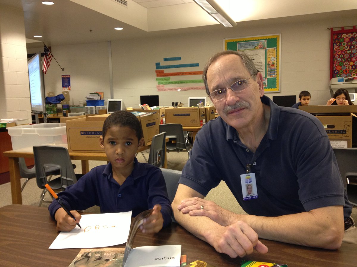 ChristChurchKY's tweet photo. One way to #BlessChildren is by tutoring kids at Breckenridge-Franklin Elementary! Find out more at https://t.co/cV1RDa7Rvp. #MinistryMonday https://t.co/InJNPPDREj