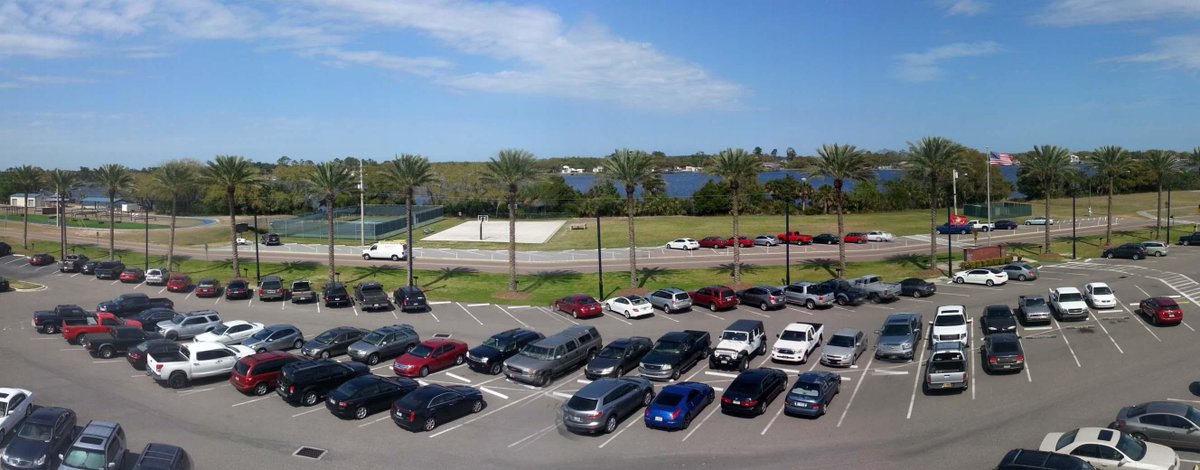FonrocheUS's tweet photo. Learn more about our Design Series Street Lights in Blount Island, Jacksonville Florida at https://t.co/ylKVQ7Gzc7 #SolarOneSolutions #Solar https://t.co/D0oD90KoAl