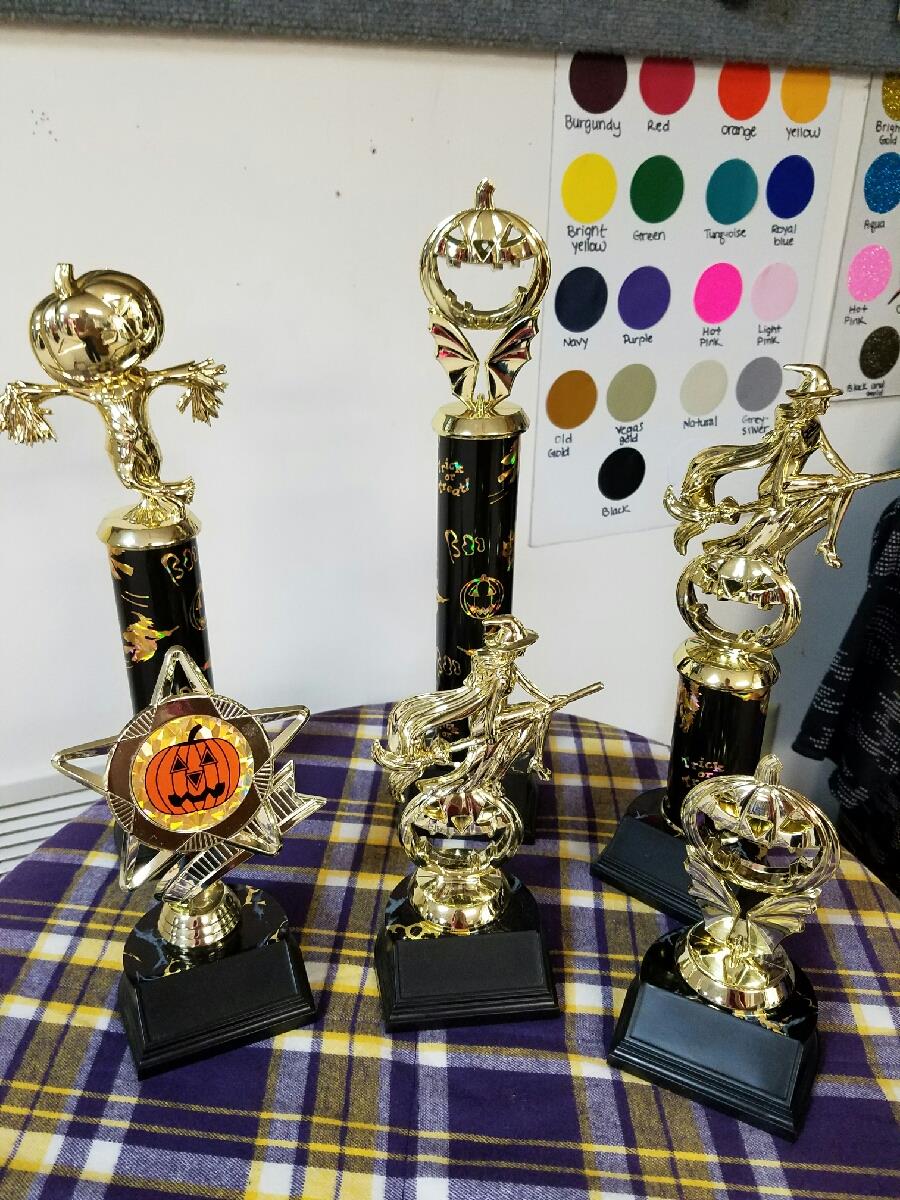 _Bayfieldfarm's tweet photo. Say Happy Halloween with our #"BOO"tifulHalloweenTtrophies!
"If the Broom Fits, Ride It!" https://t.co/l2AoGMvX4U