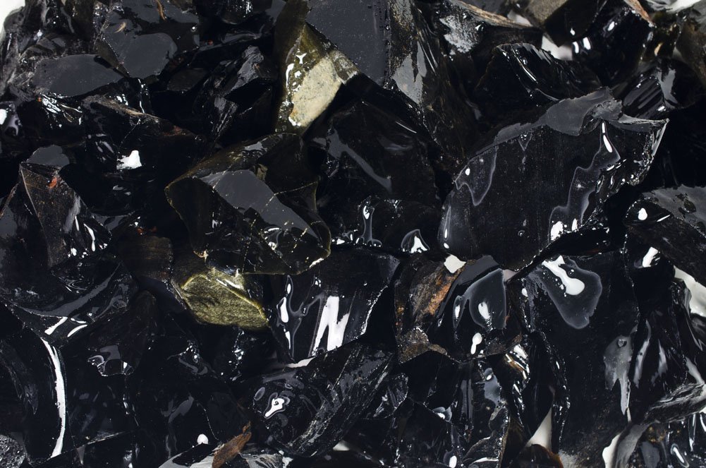 fantasiamining's tweet photo. New Item: Black Obsidian is perfect for tumbling, polishing, cabbing, cutting, wire wrapping or keeping in it's natural form as a specimen. https://t.co/uoayCmaQvp