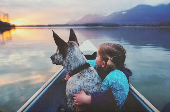 caskettbbies's tweet photo. That one time in winter vacations where they spent most of their time in Grampa's cabin in the company of Luke. https://t.co/UvKYP4nI2F