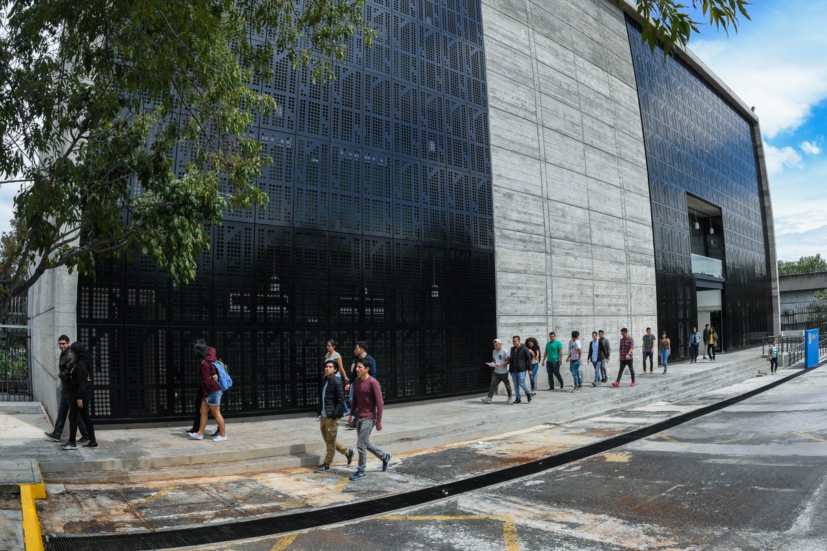 TXTUALes's tweet photo. Único por su infraestructura tecnológica y capacidad instalada en equipos listo Edificio Tecnológico de la @FCAUNAM1 #EdificioK #UNAM https://t.co/GxTvKxyc47