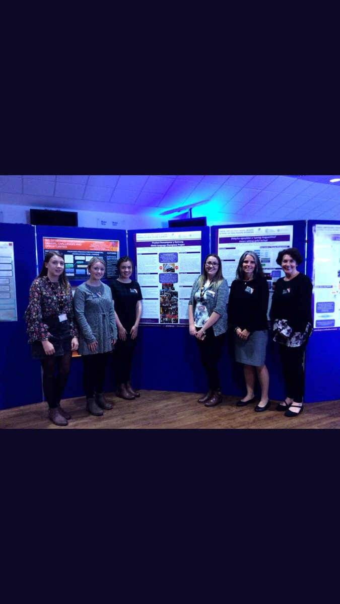 NyrsysCCC's tweet photo. Gyda’n gilydd mae gwneud gwahaniaeth🏥✅ #ProsiectPencampwyr #MyfyrwyrNyrsio #CynnigRhagweithiol #DewisIaith #IaithYClaf #Caerdydd https://t.co/6uwpK8p3eG