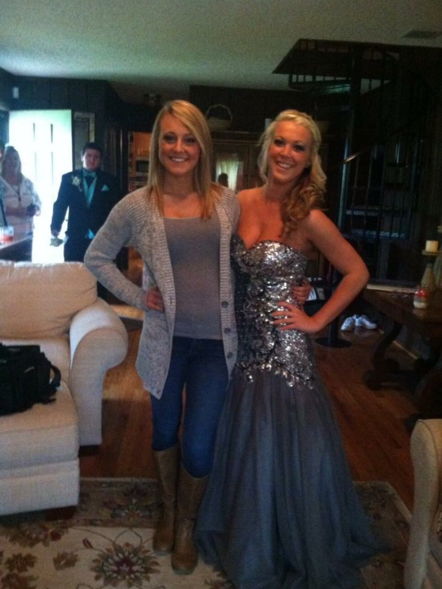 Meg_Colbert's tweet image. Happy birthday kbugg!! Love and miss you tons! Enjoys these throwbacks and you’re day 💞😛