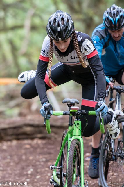 sfblackwell's tweet photo. .@LozzieJrCyclist of @LivAWOL taking double 1st in the womens and the juniors CX at Mistly yesterday #womenscycling #cyclocross #thisgirlcan https://t.co/jv1Yq92gi9
