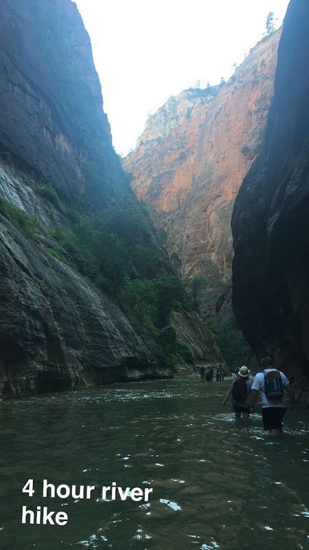 divp820's tweet photo. The best hike I've ever done - Narrows trail in Zion national park! #RUpassion https://t.co/70wMWOm0aK