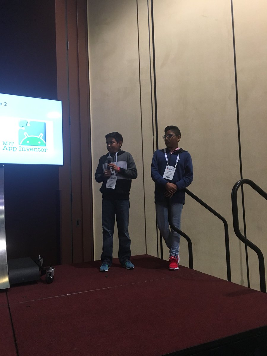 kristian_cart's tweet photo. Ranchero Middle School answers the call to provide CS for all students with help of Verizon. @verizon #PLTWsummit17 https://t.co/l3T3Q8KQvY