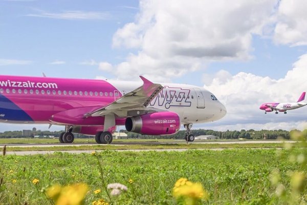airglasgow's tweet photo. Wizz off to Europe from just £19! Fly @wizzair from Glasgow Airport to Budapest, Gdansk, Katowice &amp; more

https://t.co/OL8McWGqsJ https://t.co/bCt64aA2Jg