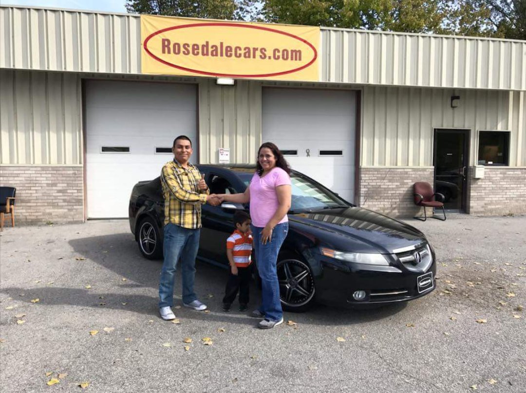 RosedaleAutoKC's tweet photo. Congratulations to Ms. Aleman on her new TL Type S! Enjoy your sweet new ride! #acura #TL #TLtypeS #satisfiedcustomer #kc #kansascity https://t.co/FeSm76heoO