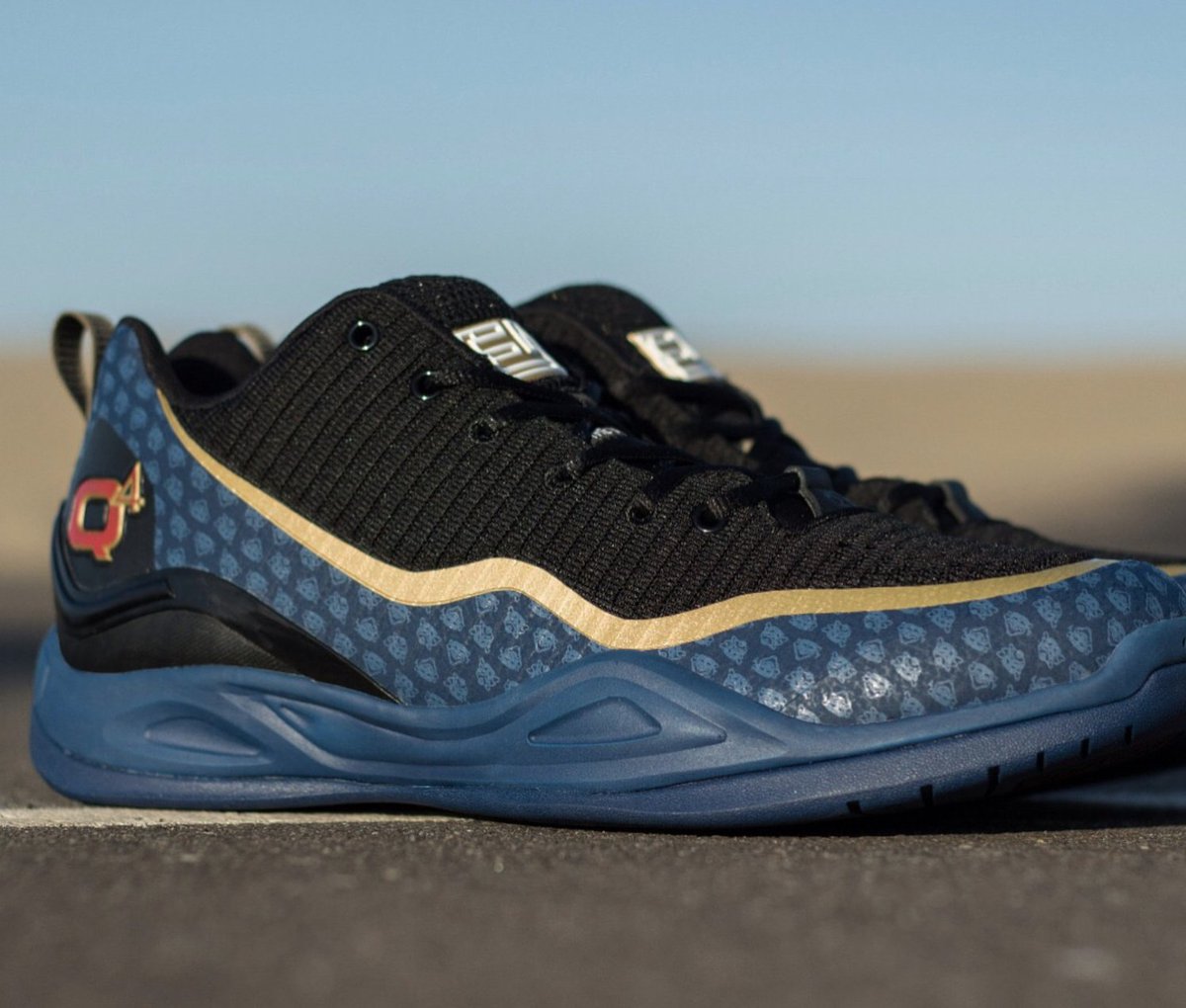 Nightwing2303's tweet photo. Q4 Sports Signs its First NBA Endorsement Deal with E'Twaun Moore - https://t.co/UUfWRGbAX8 https://t.co/tDy7ip25hT