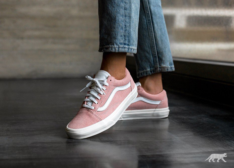 lipinhaa14's tweet image. Ajudem me a escolher:
Rt:vans
Fav:Nike