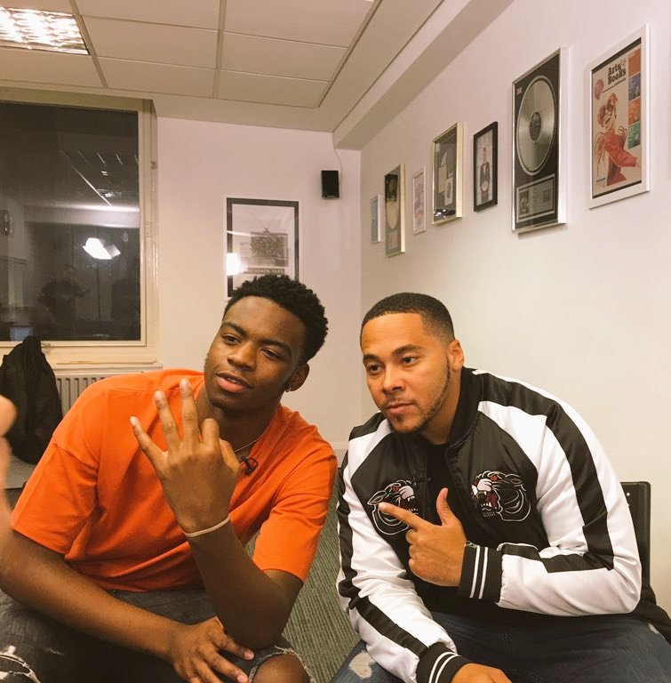ARoachBridgeman's tweet photo. Had a big boy convo with @Not3sofficial for the new series of @WhatsUpTvUK on @sky1!
BigUp #TeamWhatsUp for pulling it all together! Legends https://t.co/kUhVnqCNKi