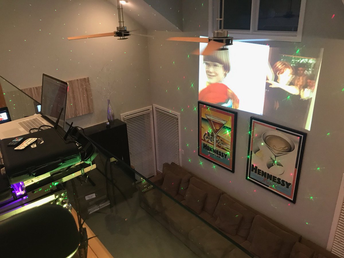 MikeAnthonyEnt's tweet image. Great party from the weekend! #musicandlighting #lights