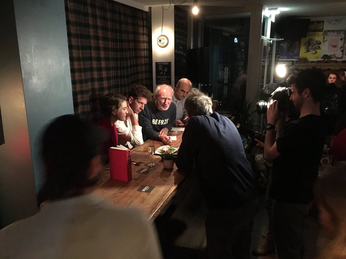 GettheBuzzLive's tweet photo. Lucas Maassen is showing his frikadel to the judges and the crowd. #calypso #ddw17 #getthebuzz https://t.co/jJDHtFDWIU