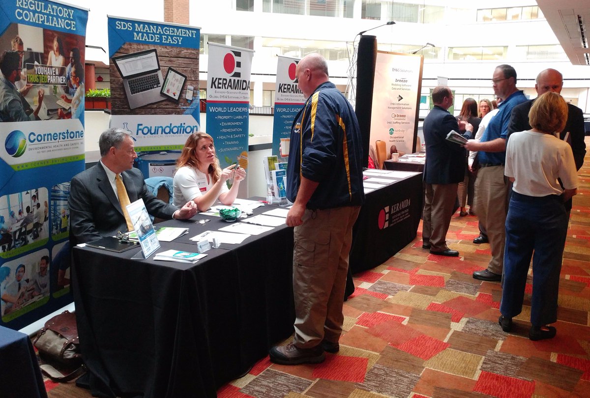 IndianaChamber's tweet photo. Attendees at the 2017 Environmental Conf. participated in educational breakout sessions, heard from experts &amp; spoke with exhibitors. #ENV17 https://t.co/snH26w5JuS