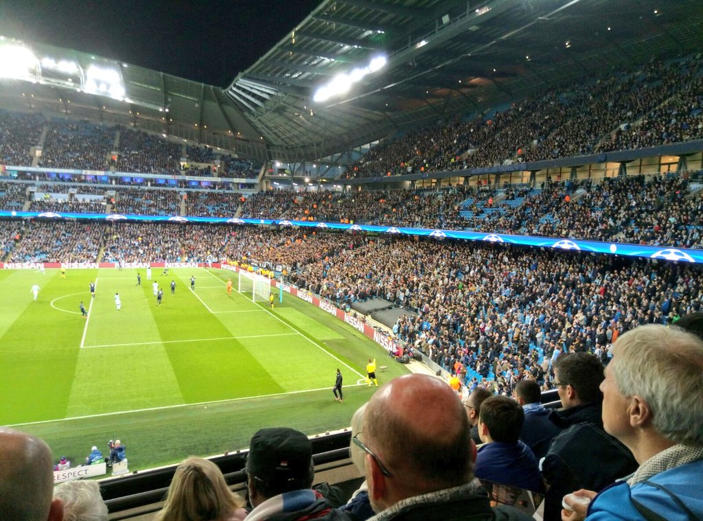 amiky68's tweet photo. Etihad Stadium....presente!💙💙💙....è andata male ma grande serata in un ambiente speciale!! https://t.co/NxJsfw87co