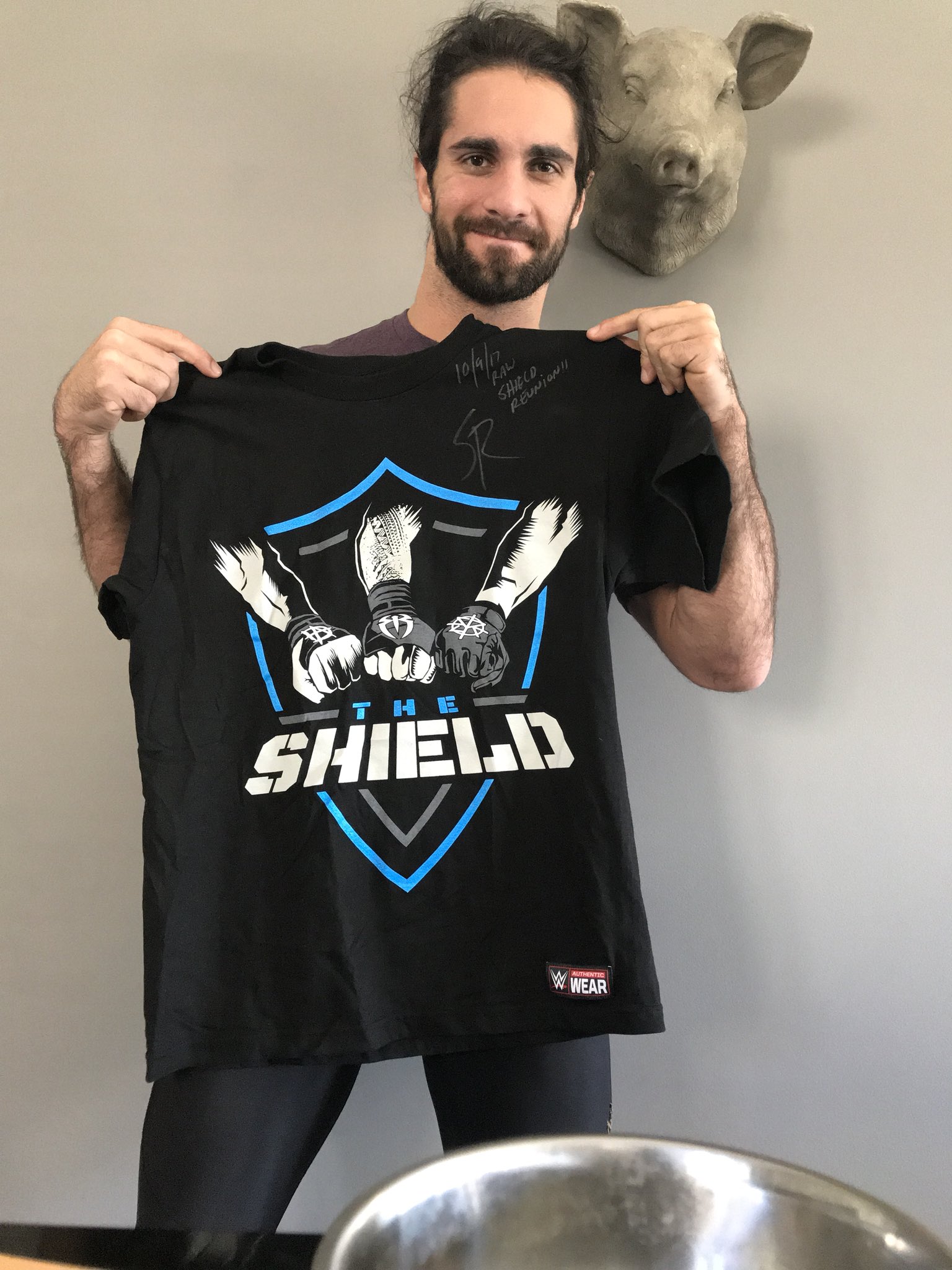 seth rollins raw shirt