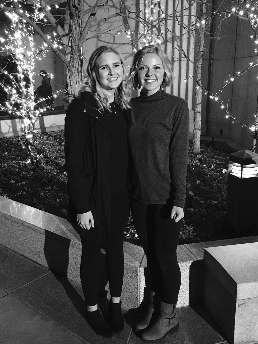 em_ann99's tweet photo. everyone wish @annaj_glover the happiest of birthdays 💛 #19 https://t.co/NtCbyKV88f