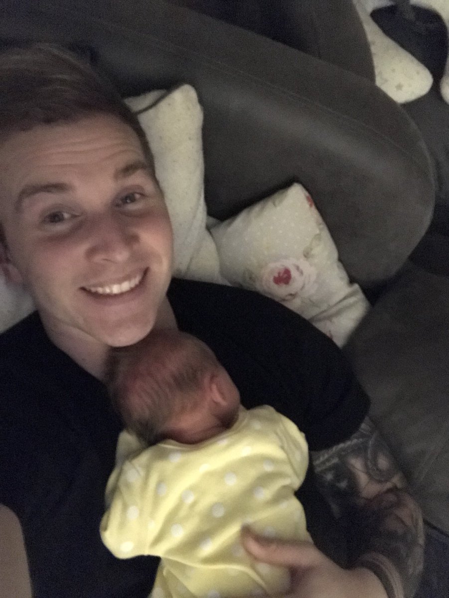 LeeQuinnHill's tweet photo. Definitely the best way to spend a Monday evening #CuddlesWithDaddy #TooComfyToMove Any advice for a new dad? @VancityReynolds https://t.co/fU54kXgl8F