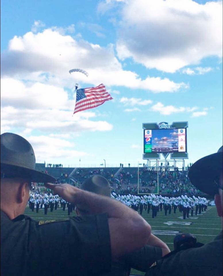 MikeHamrick92's tweet photo. Looking forward to honoring our Military heroes this Saturday during our appreciation game. Our friends at @teamfastrax will be on the jump. https://t.co/DG1sxkFrN9