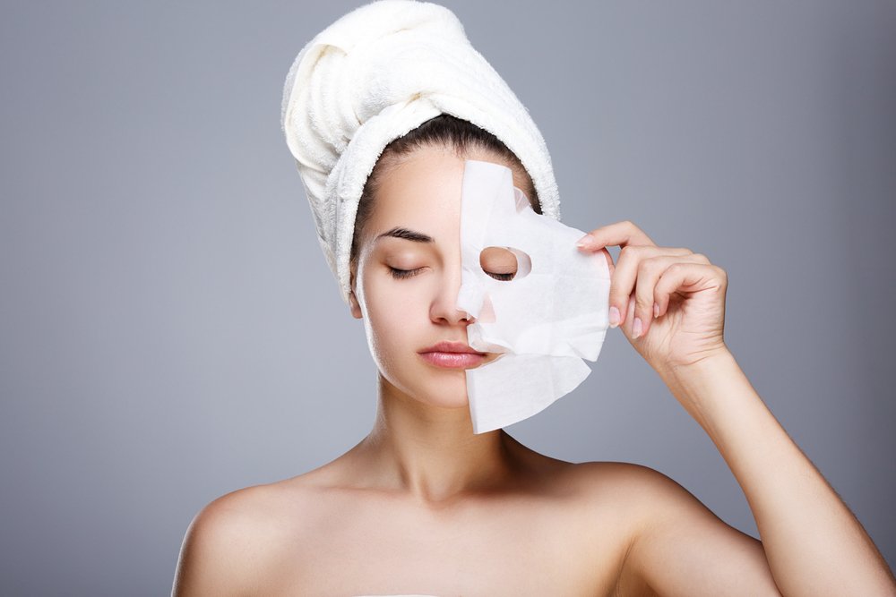 TheBeautyHub__'s tweet photo. Facial masks helps eliminate excess oil that causes skin irregularities like acne. They also hydrate the skin &amp; pull out blackheads. https://t.co/qFLZ9bJh9Z