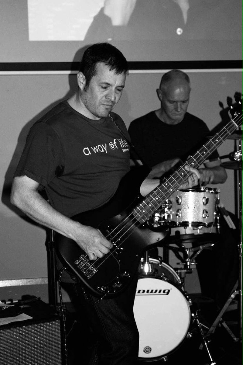 thetonesmusic's tweet photo. Few pictures from @libertysginbar from Saturday , cheers for your support https://t.co/DIIuUjJryv