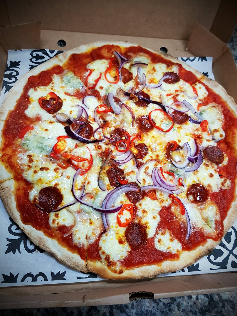 tanny191's tweet photo. Gluten free problem free @firezzapizza Highbury ✌ https://t.co/c3FOhq2x8T