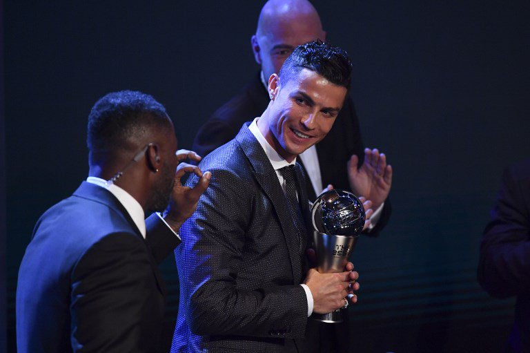 vanguardngrnews's tweet photo. BREAKING: Ronaldo wins FIFA Best Player Award https://t.co/CQG4Nl7KSw