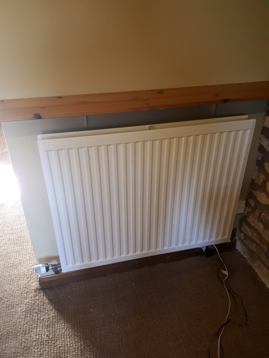 HudsonHomeImpro's tweet photo. A recent kitchen facelift in #Rutland https://t.co/ZsLh2krVQG
