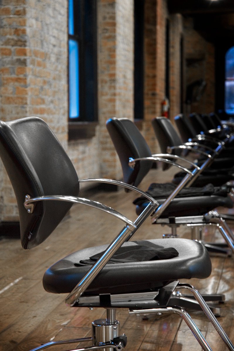 TakaraBelmontUS's tweet photo. It's #NationalSaraDay! What better way to celebrate than with our sleek,compact styling chair and shampoo unit. #sarachair #MondayMotivation https://t.co/Qxk3P56mP4
