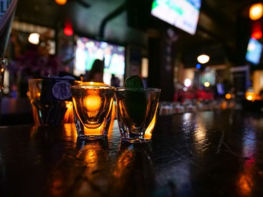 Cheers! 📸: <a href="/ErikRuck/">Erik Ruck</a>