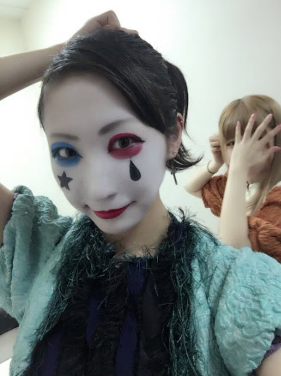 平賀哲雄 21 閃光のインタビュアー ライター Mc コメンテーター シン ヒラガテツヲン No Twitter Bisのキカ フロント フロンタールみたいな白塗りアイドル ラブライブ サンシャイン の世界にも居るんだな