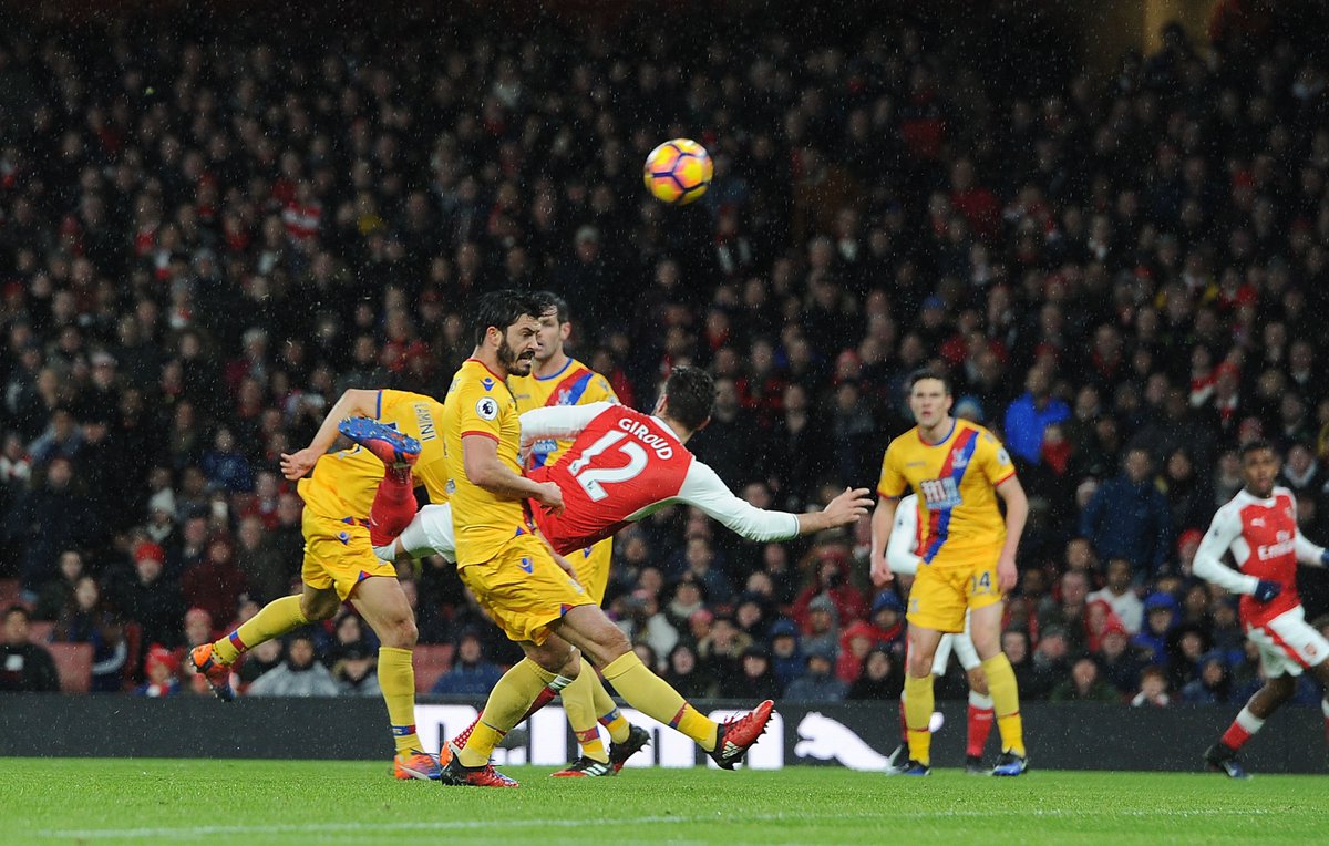 Arsenal's tweet photo. The real OG 😎🦂👑

#NaNaNaNaa #TheBest https://t.co/S3375DlIWz
