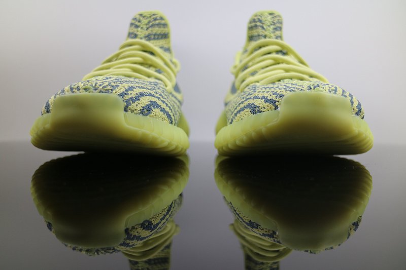 ShoesWilla's tweet photo. Y'all ready for #Yeezy ?
<<< 18th November >>>
Best COP >  https://t.co/Xo5E23pueS https://t.co/6kb6x4T0hm