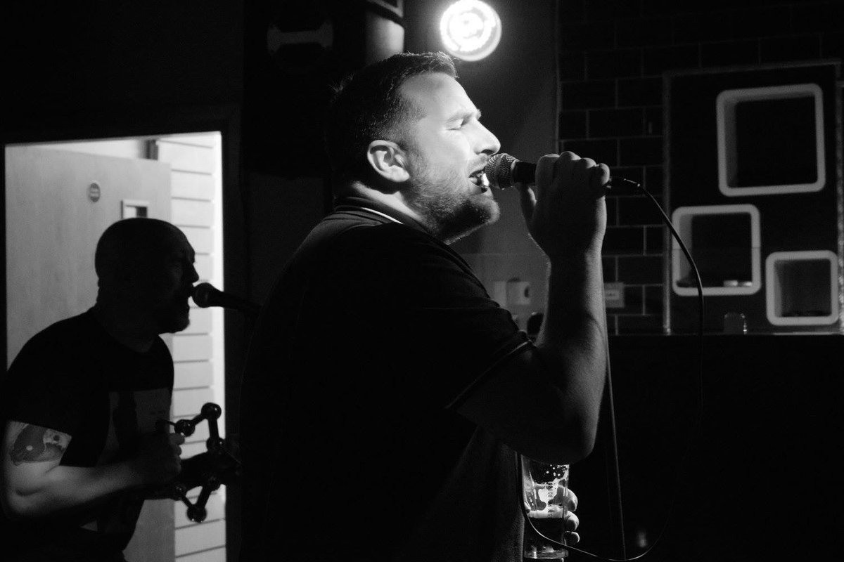 rachbphotograph's tweet photo. A couple of Pictures of @chadunit79 from Saturday’s Gig at Libertys 🎸🍻#thetones #band #blackandwhitephotography #singer https://t.co/W8EKVAeeo6