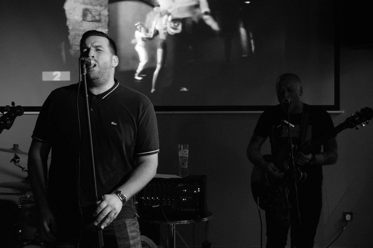 rachbphotograph's tweet photo. A couple of Pictures of @chadunit79 from Saturday’s Gig at Libertys 🎸🍻#thetones #band #blackandwhitephotography #singer https://t.co/W8EKVAeeo6