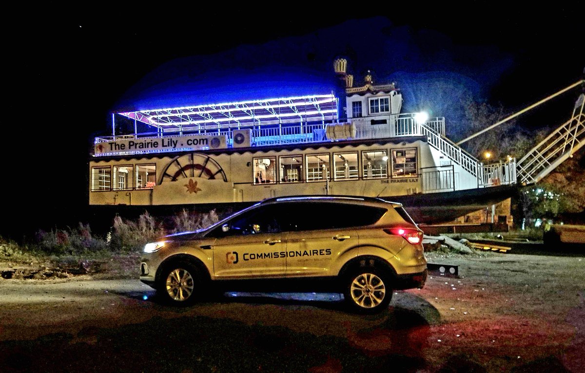 CommissionrNSD's tweet photo. We were proud to watch over The Prairie Lily while it was in dry dock for repairs. https://t.co/OJjRsePzFc