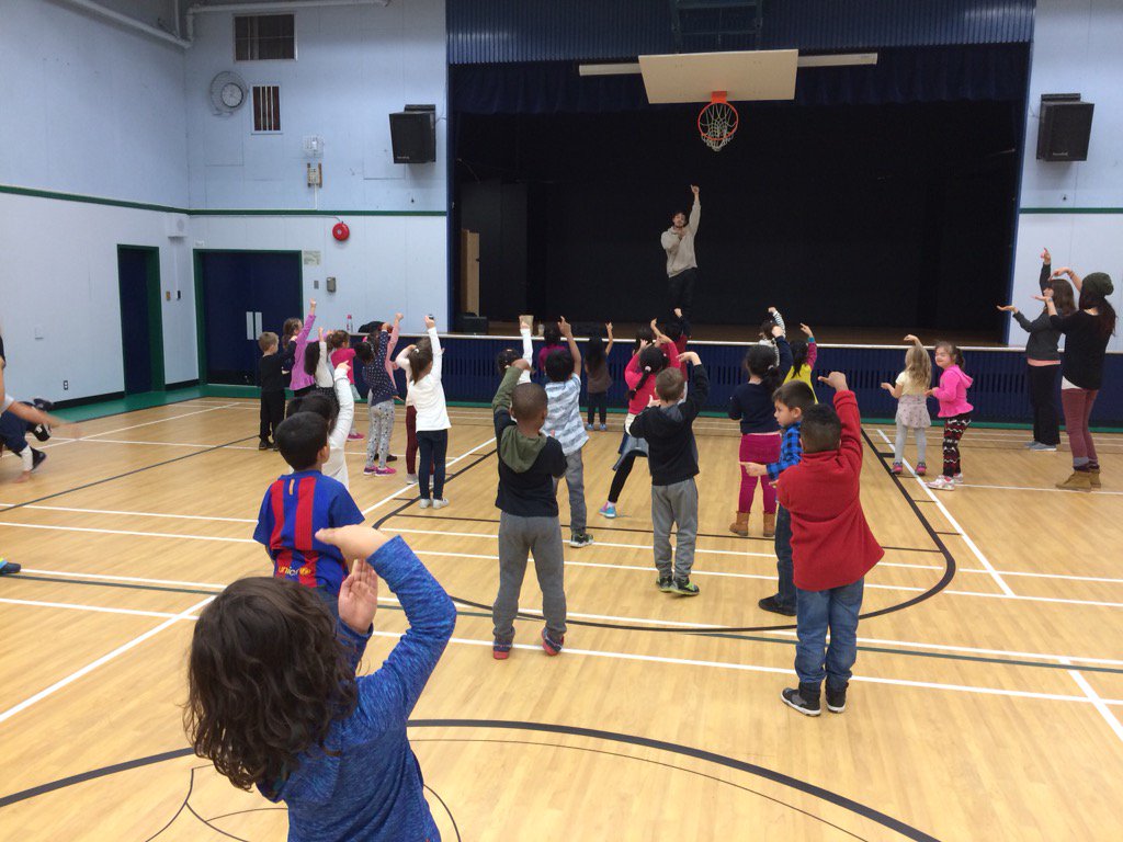 smusgrove2's tweet image. Hip hop lessons with @KIMDanceStudio @LKCougars #dancingisfun #kindergartenmovez
