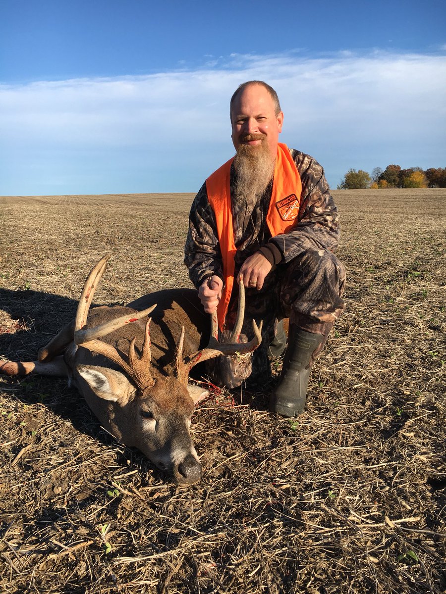 POAckley6's tweet image. @BarnesBullets 250gr MZ made for an awesome Iowa early muzzleloader season.