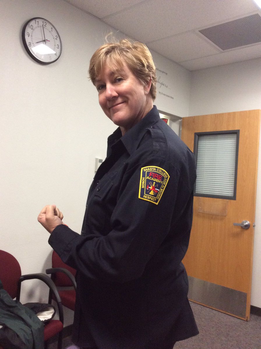LisaLisalew's tweet photo. Career Day @CrystalMiddleCA!!! #spiritweek #CMSRock https://t.co/iYoOJ3Hpg1