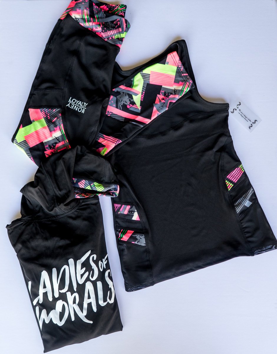 hollowdadon's tweet photo. Go to https://t.co/8ibBmSjrak and check the new gear https://t.co/T9XpI9lToL