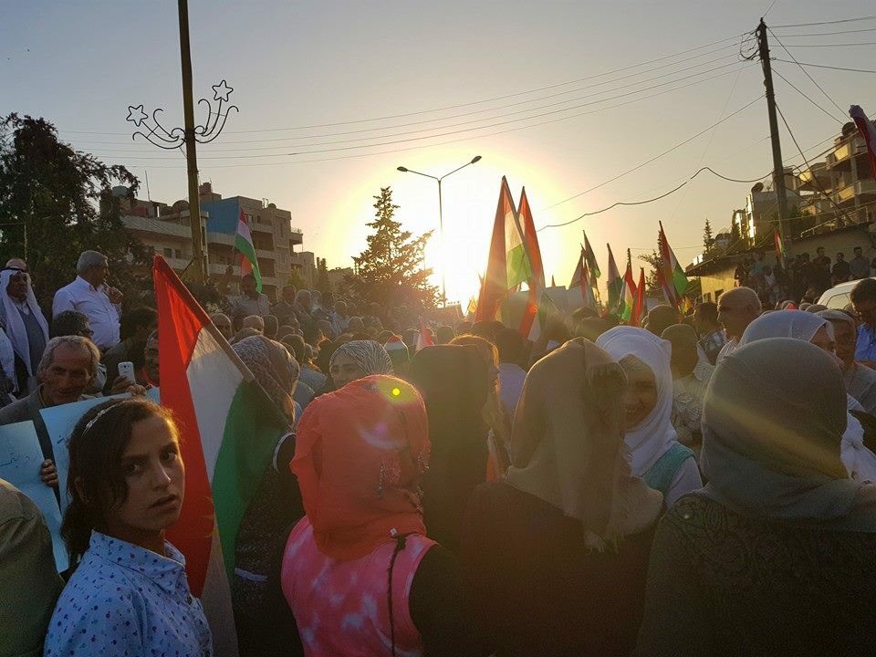 rojava_jiyan's tweet photo. #Rojava - Northern Syria
Supporters of #ENKS support #Kurdistan against Iranian Iraqi militias

#Kirkuk #SDF #Peshmerga #KDP #Erbil #YNK #UN https://t.co/bKX3Vms6Xh