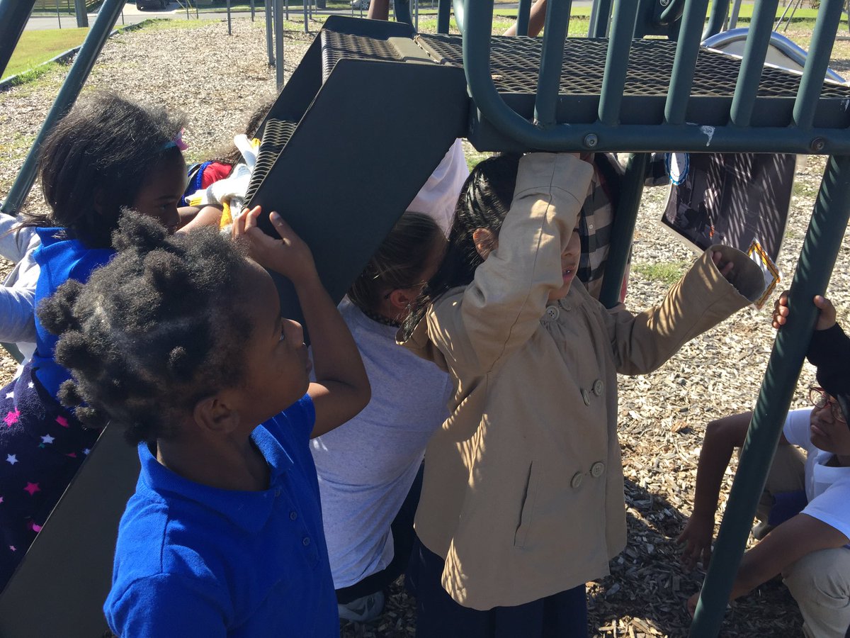 pancakelibrary's tweet photo. #storywalk collaboration with #reading and #PhysEd @InglewoodES @areynoldsbooks @itspeterbrown #kidlit #mnpslibhack @MNPSLibraries #tlchat https://t.co/yrEgvg0yAZ