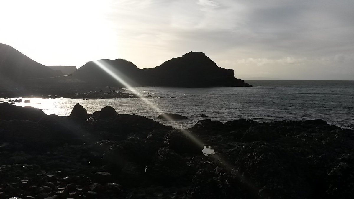RosHawes's tweet photo. @GameOfThrones location tour https://t.co/HlVZ6vN4A0