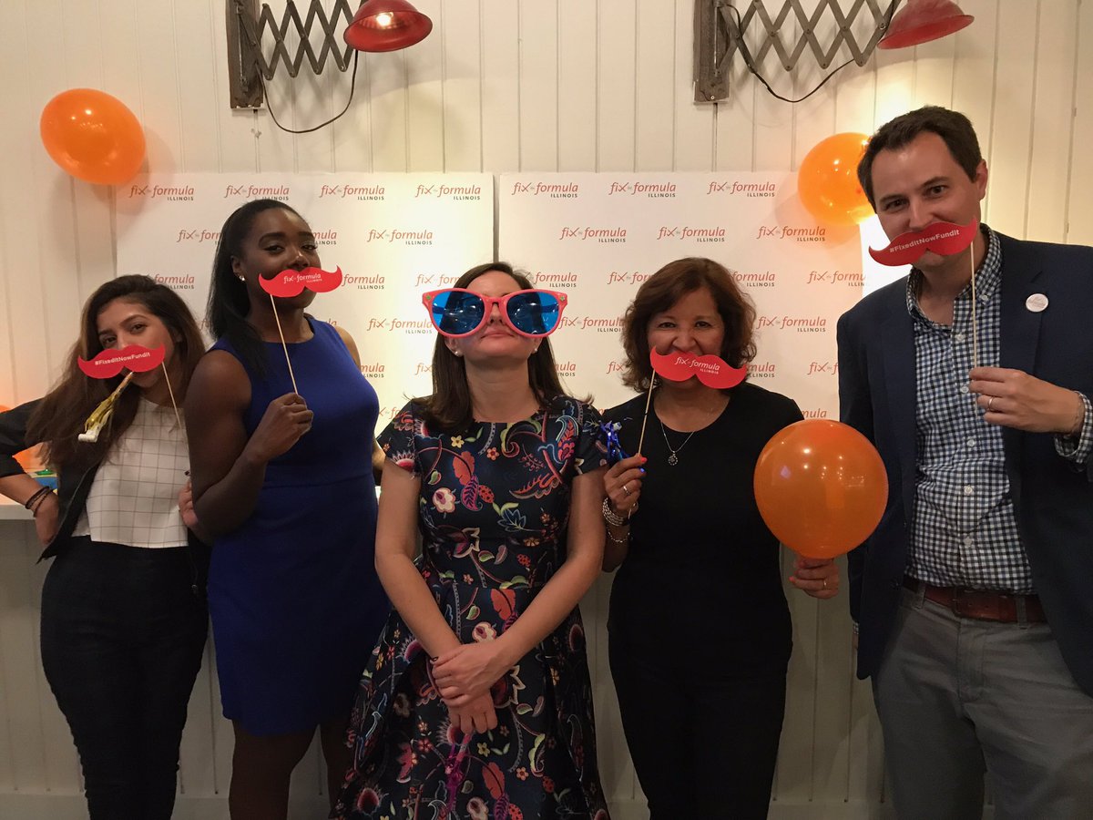FundILFuture's tweet image. @advanceillinois, @LULACIllinois, @TeachPlusChi &amp;amp; more coalition members celebrate #sb1_947 in Chicago! We #FixedTheFormula
