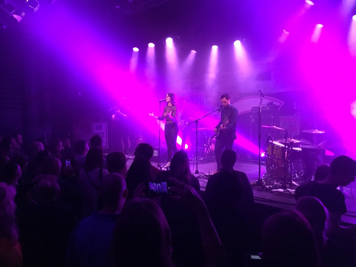 GettheBuzzLive's tweet photo. The Intergalactic Lovers live on stage @dutchdesignweek seriously good stuff.  #ddw17 #GetTheBuzz @intlovers! https://t.co/5OmAbcOGem