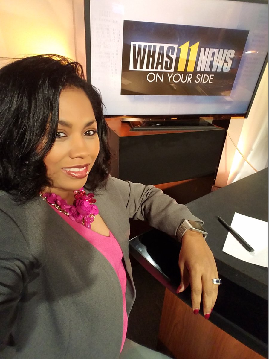 Sherlenemediapr's tweet photo. Folo @Sherlenemediapr w/ The411 on @WHAS11 #tv #news #entertainment #communityaffairs #Louisville #KYDerby #Sherlene'sPick6 #giveaways https://t.co/M7ck0zRJGS